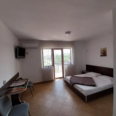 Homestay Vila Lucian Costinesti
