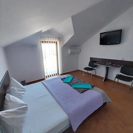 Vila Lucian Homestay