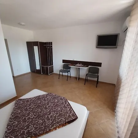 Vila Lucian Homestay *